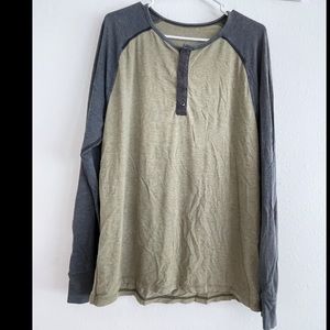 Lululemon Mens Longsleeve Henley - L